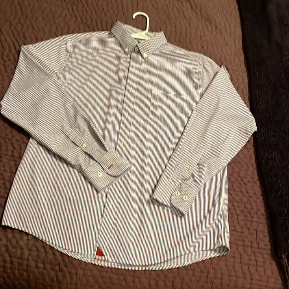 Un-TUCKit men’s shirt, x large slim fit